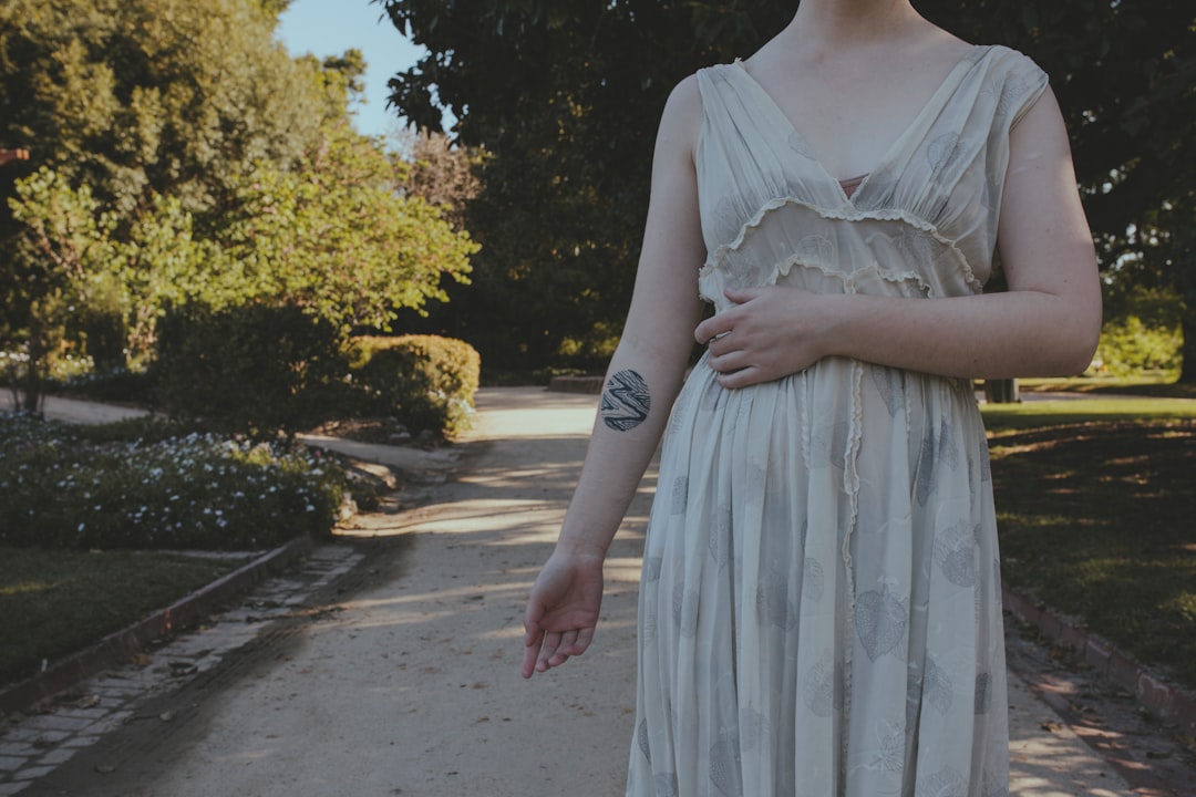 Photo strapless dress